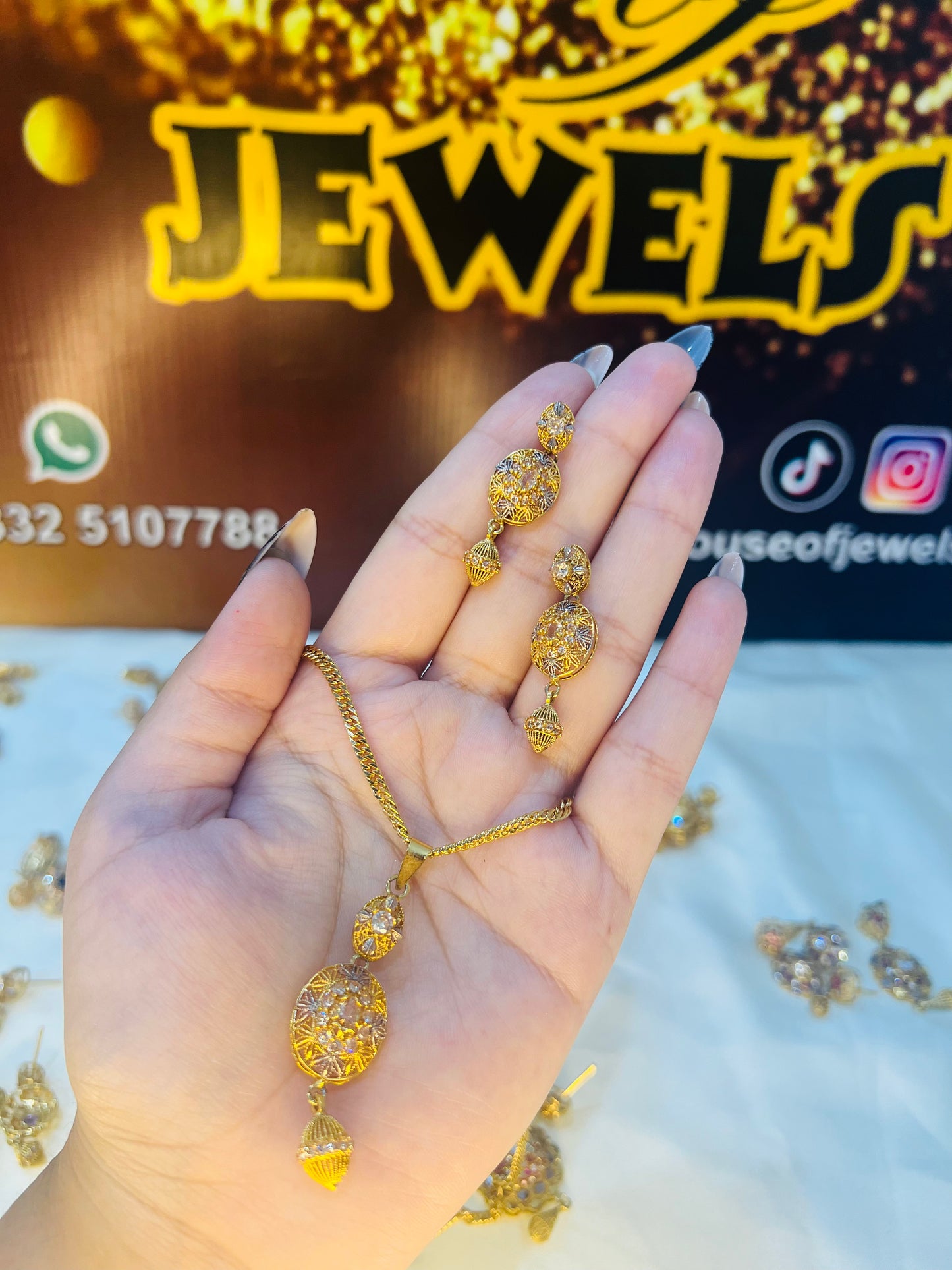 RP Stone Pendant Set SP0004