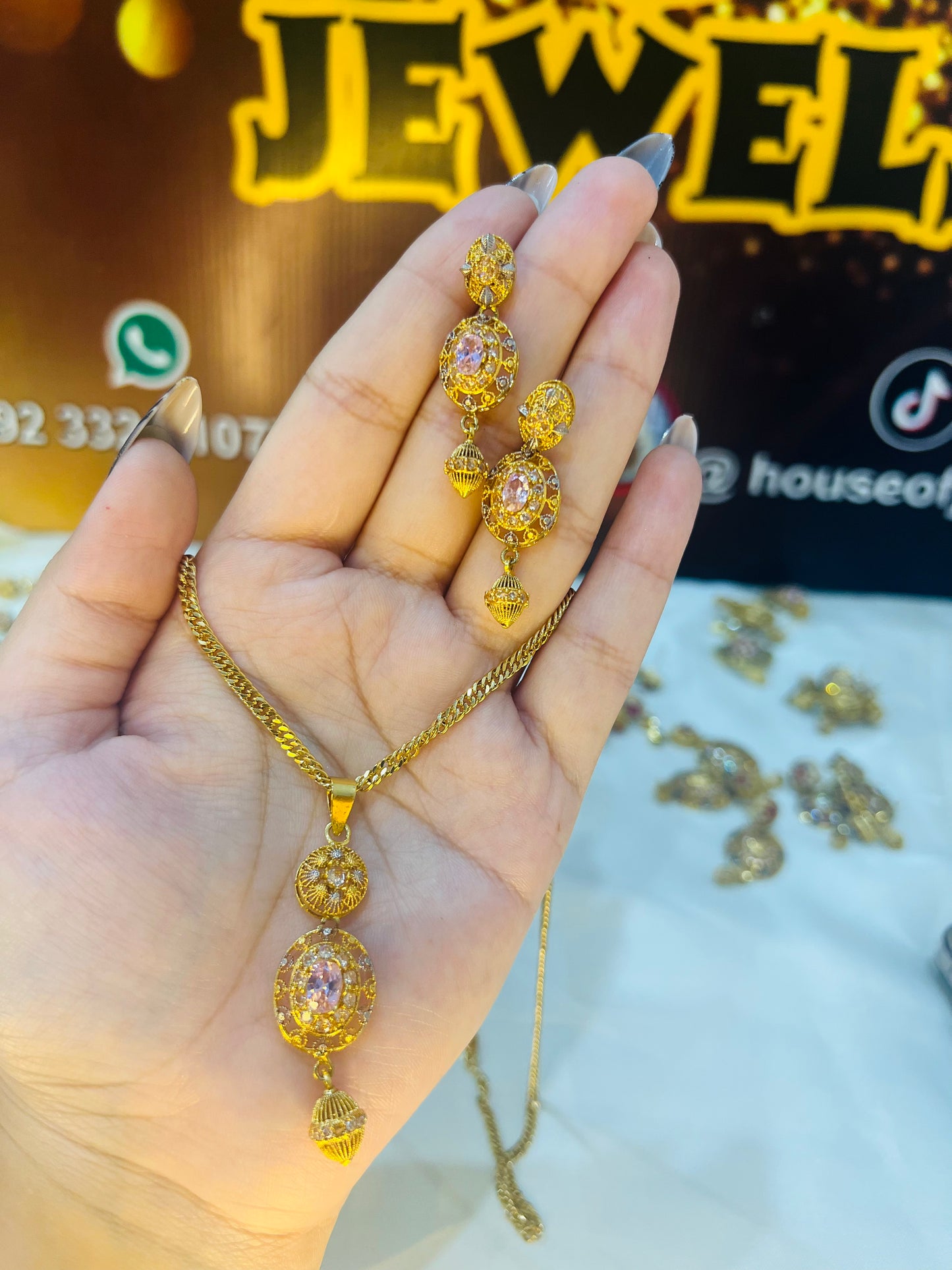 RP Stone Pendant Set SP0011