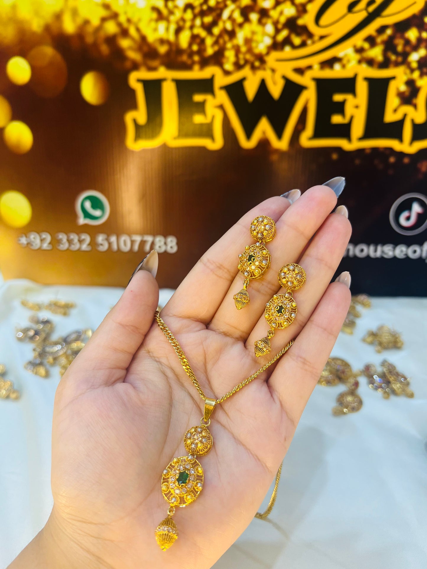 RP Stone Pendant Set SP0013