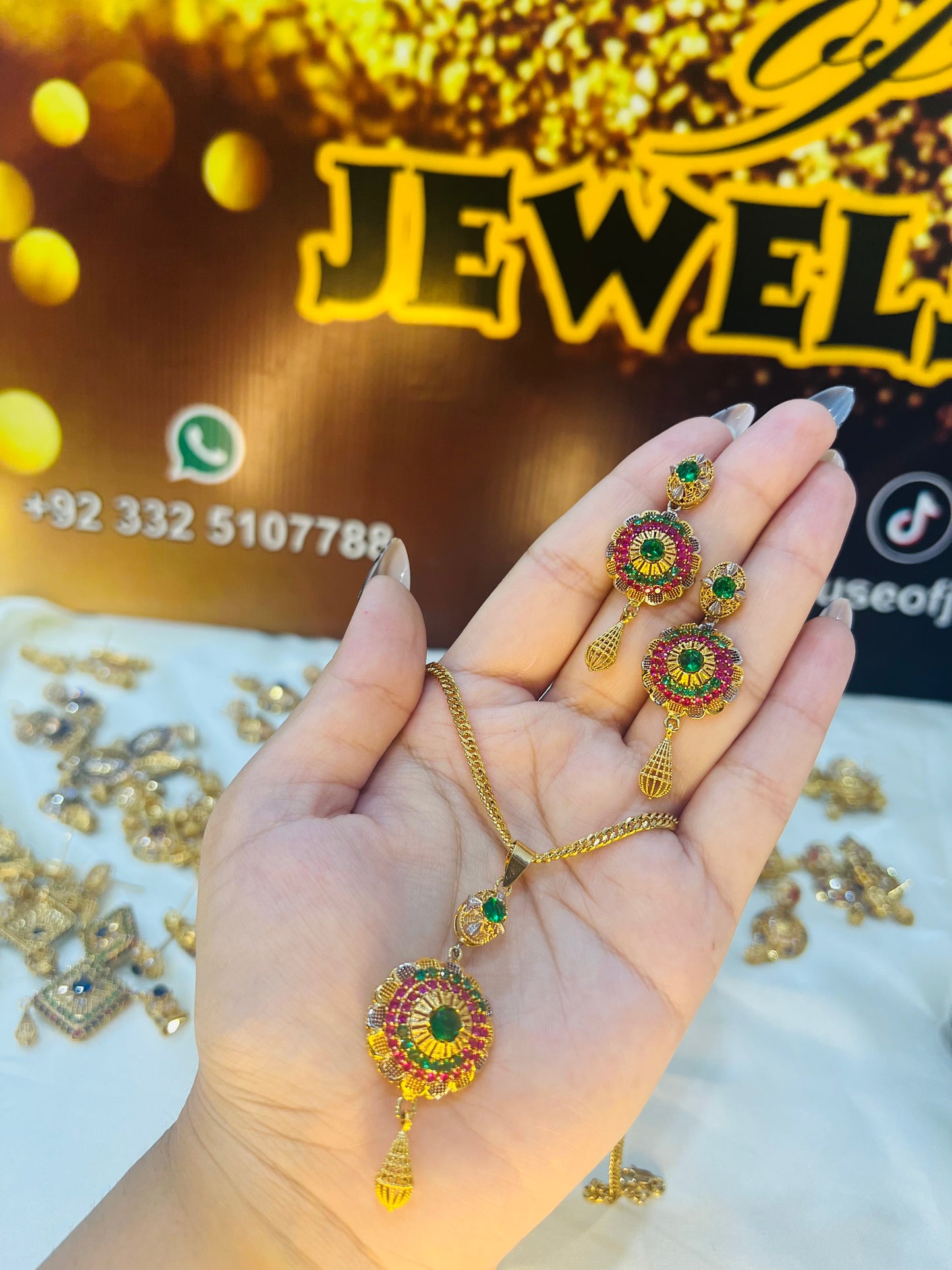 RP Stone Pendant Set SP0016