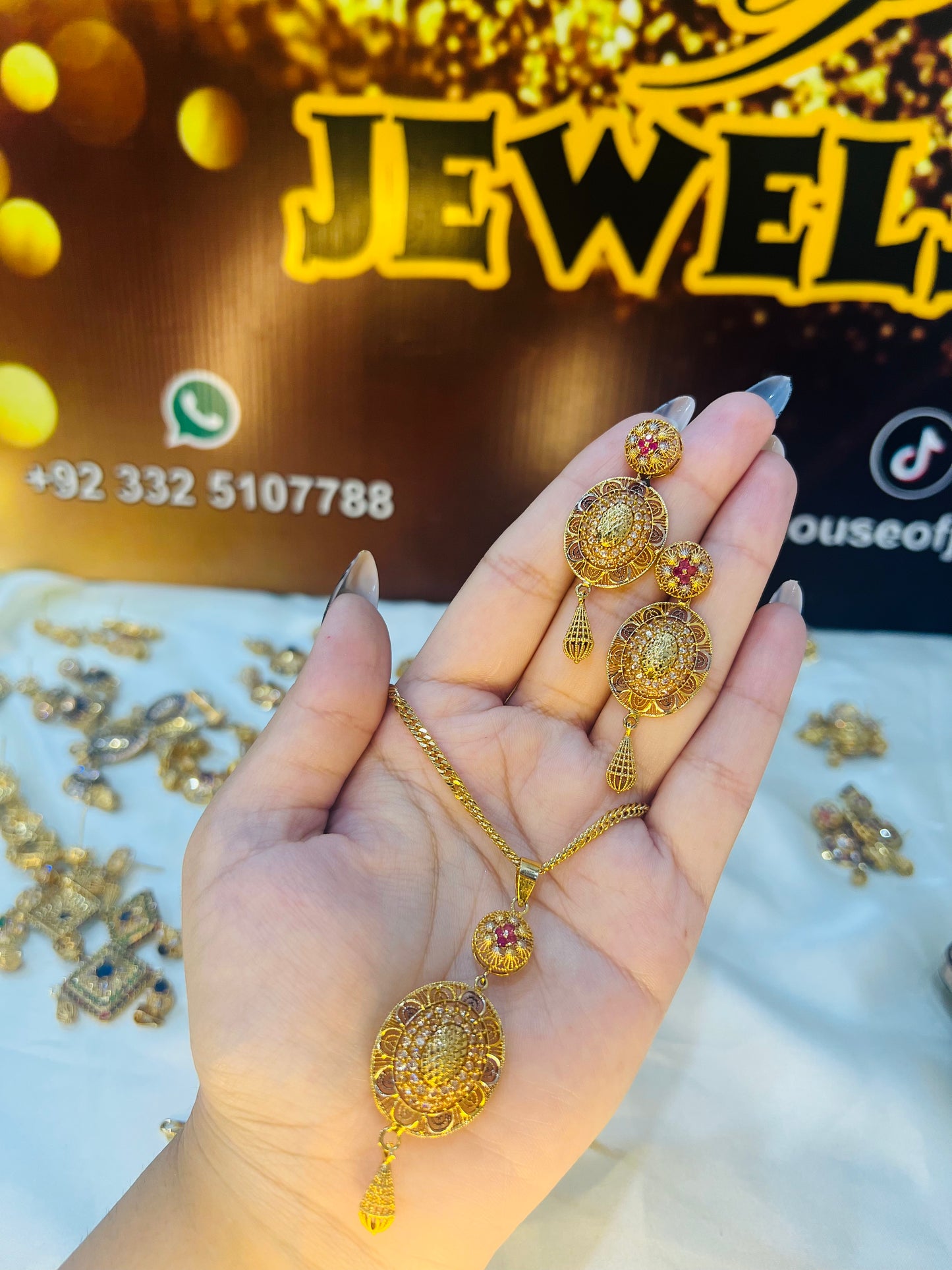 RP Stone Pendant Set SP0018