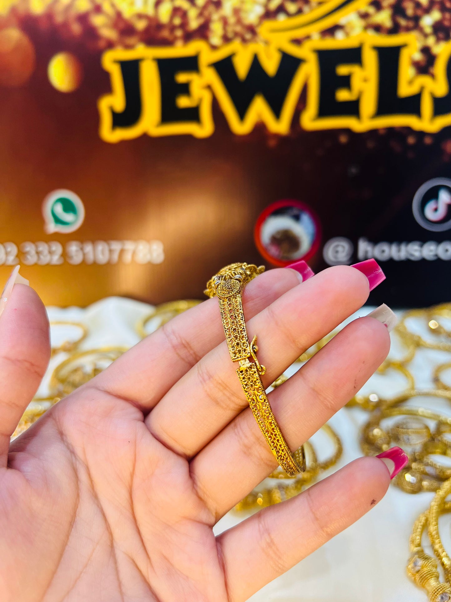 RP Openable Handcuff HC0003