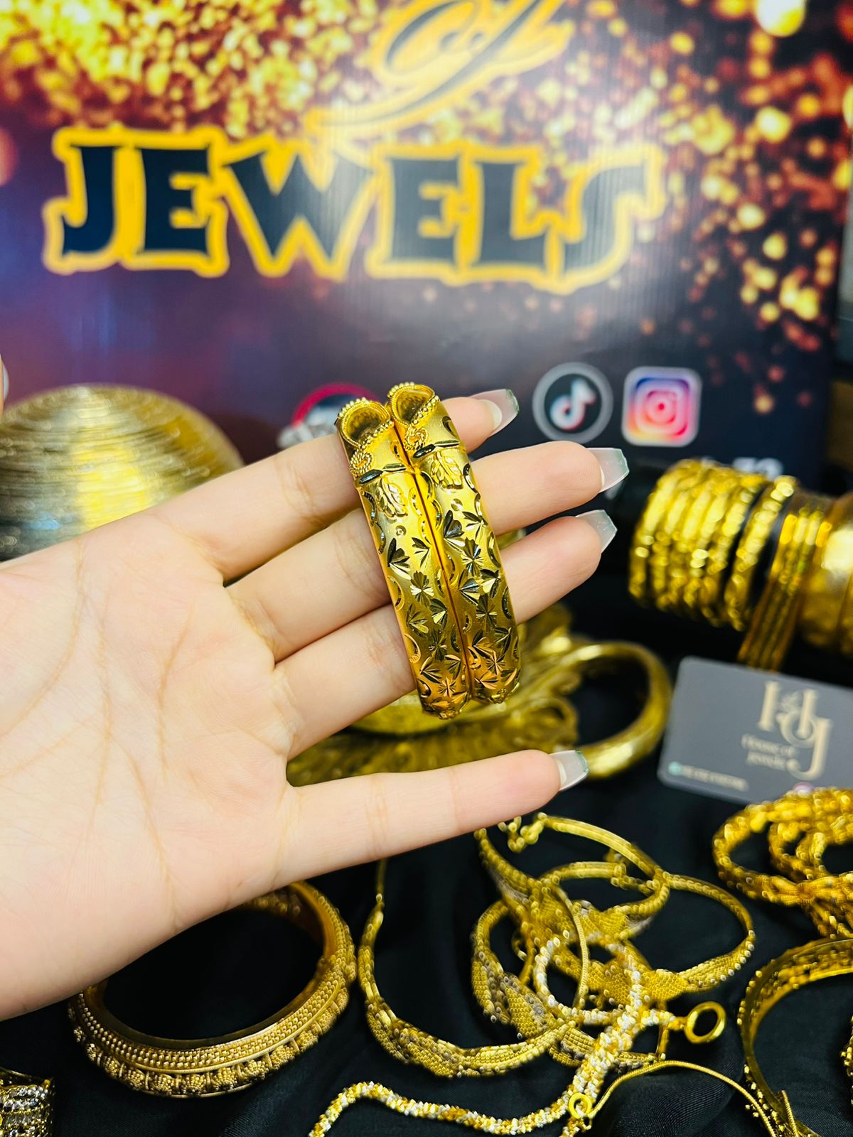 Gold Polish Kara Pair GPK001