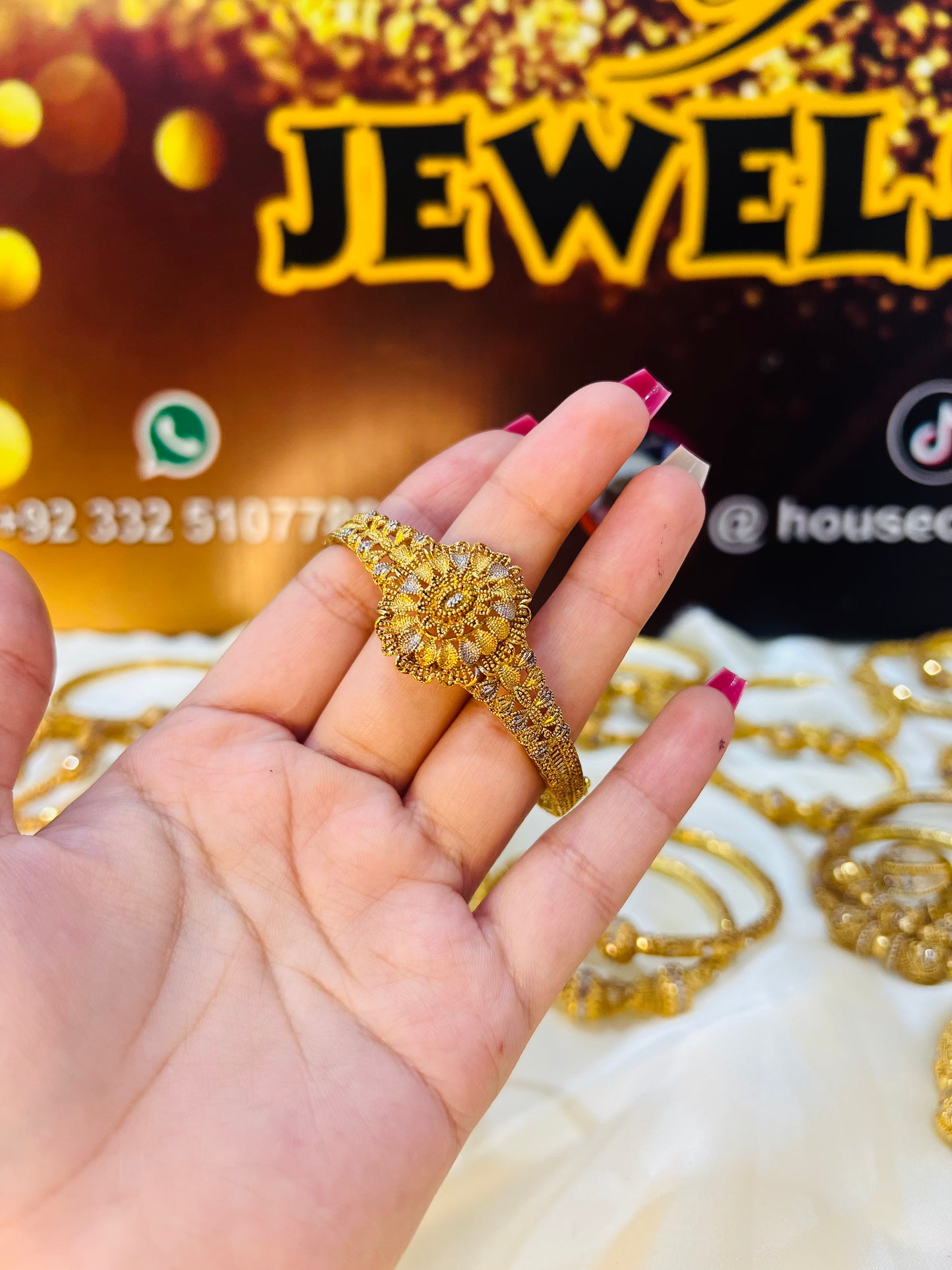 RP Openable Handcuff HC0001