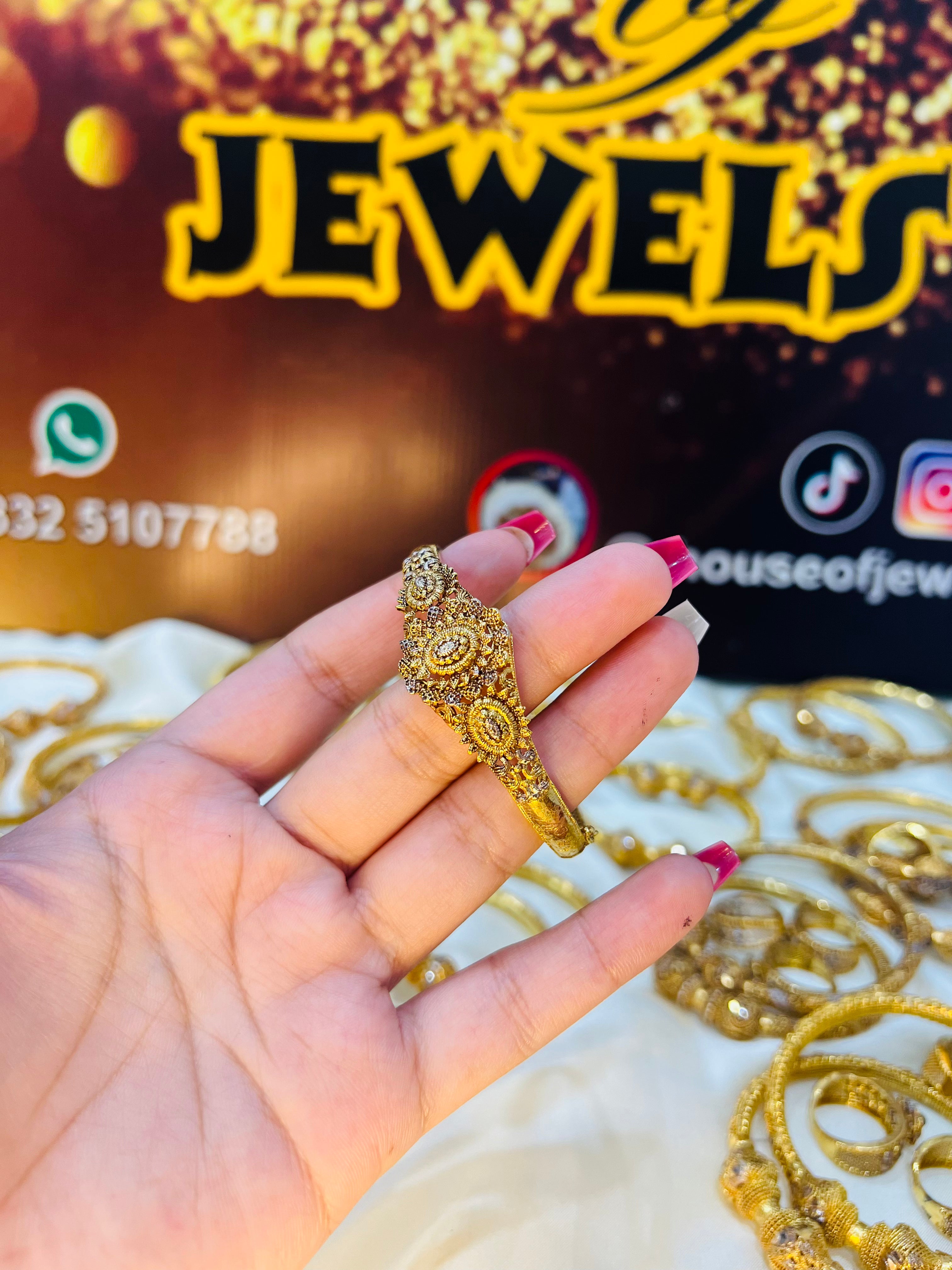 RP Openable Handcuff HC0005